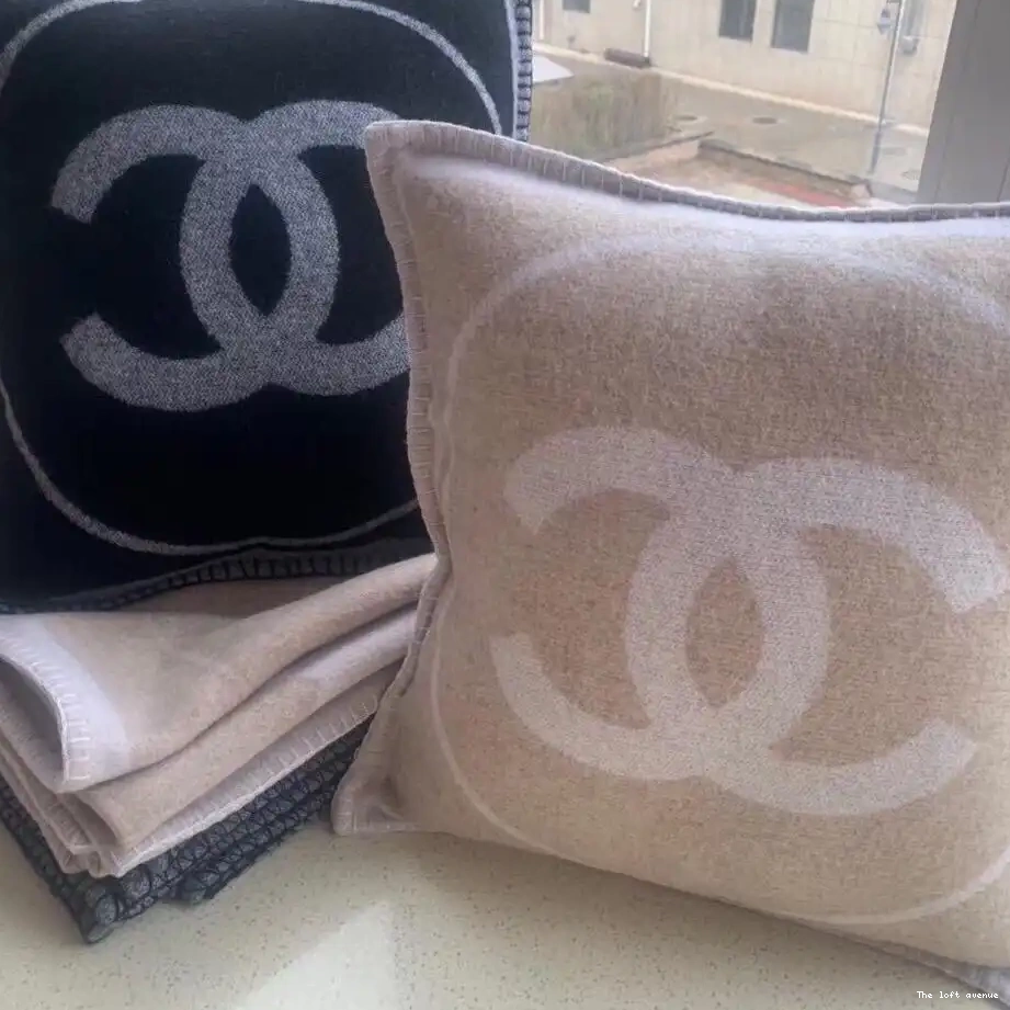 PILLOW THROW WOOL COCO 0519